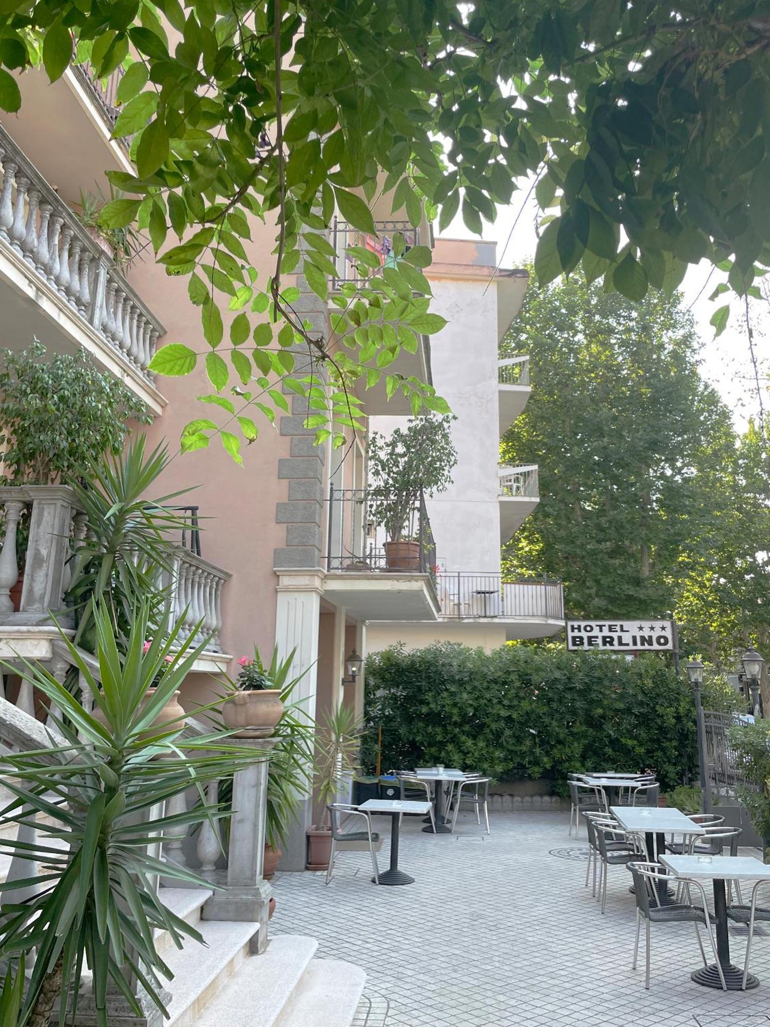 Hotel Berlino Κατόλικα Εξωτερικό φωτογραφία