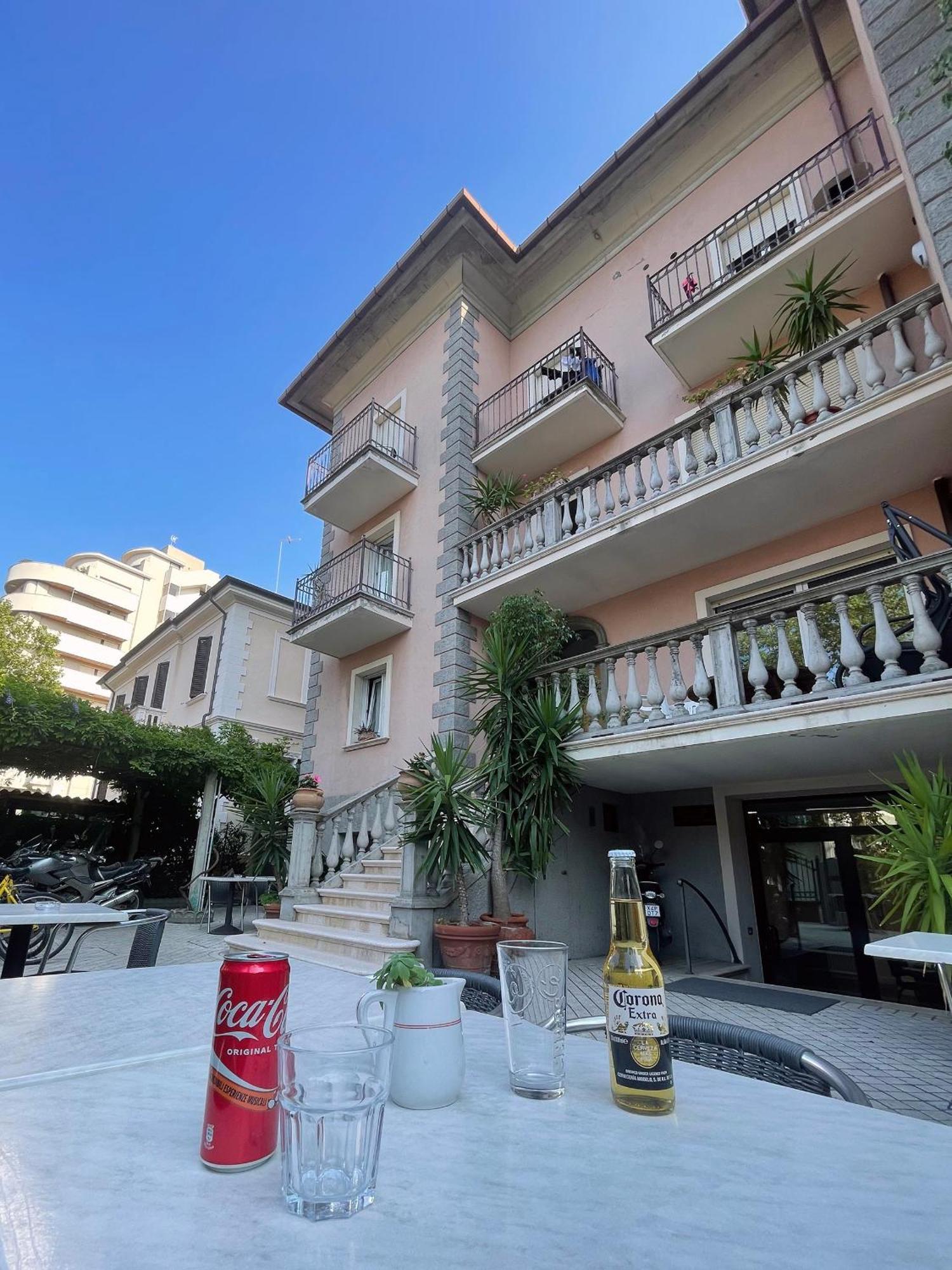 Hotel Berlino Κατόλικα Εξωτερικό φωτογραφία
